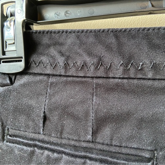 CATO Black Flat Front Pleated Dress Capris Size 8 - Picture 14 of 16